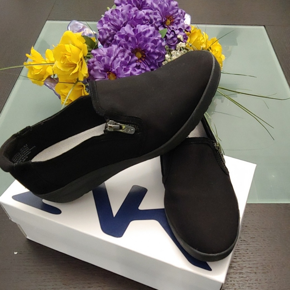 Anne Klein sport slip-on shoes Black zipper detail